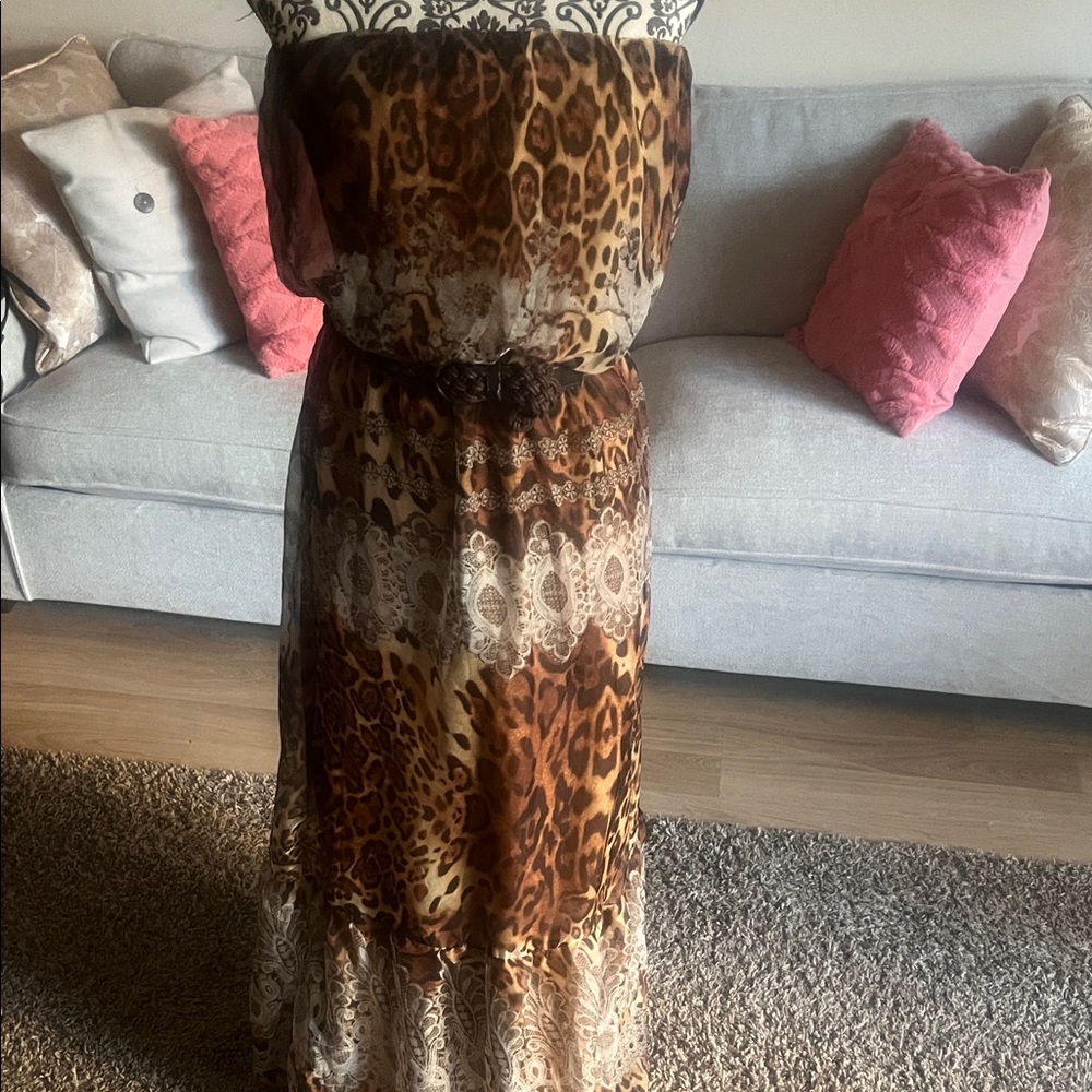 Elegant Strapless Leopard Print Dress